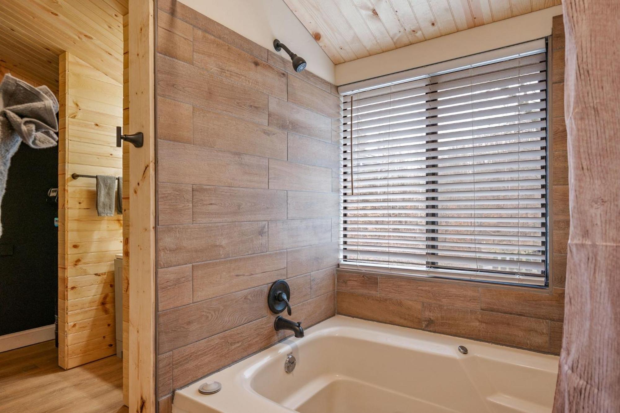 Cozy Cove Villa Сивиървил Екстериор снимка