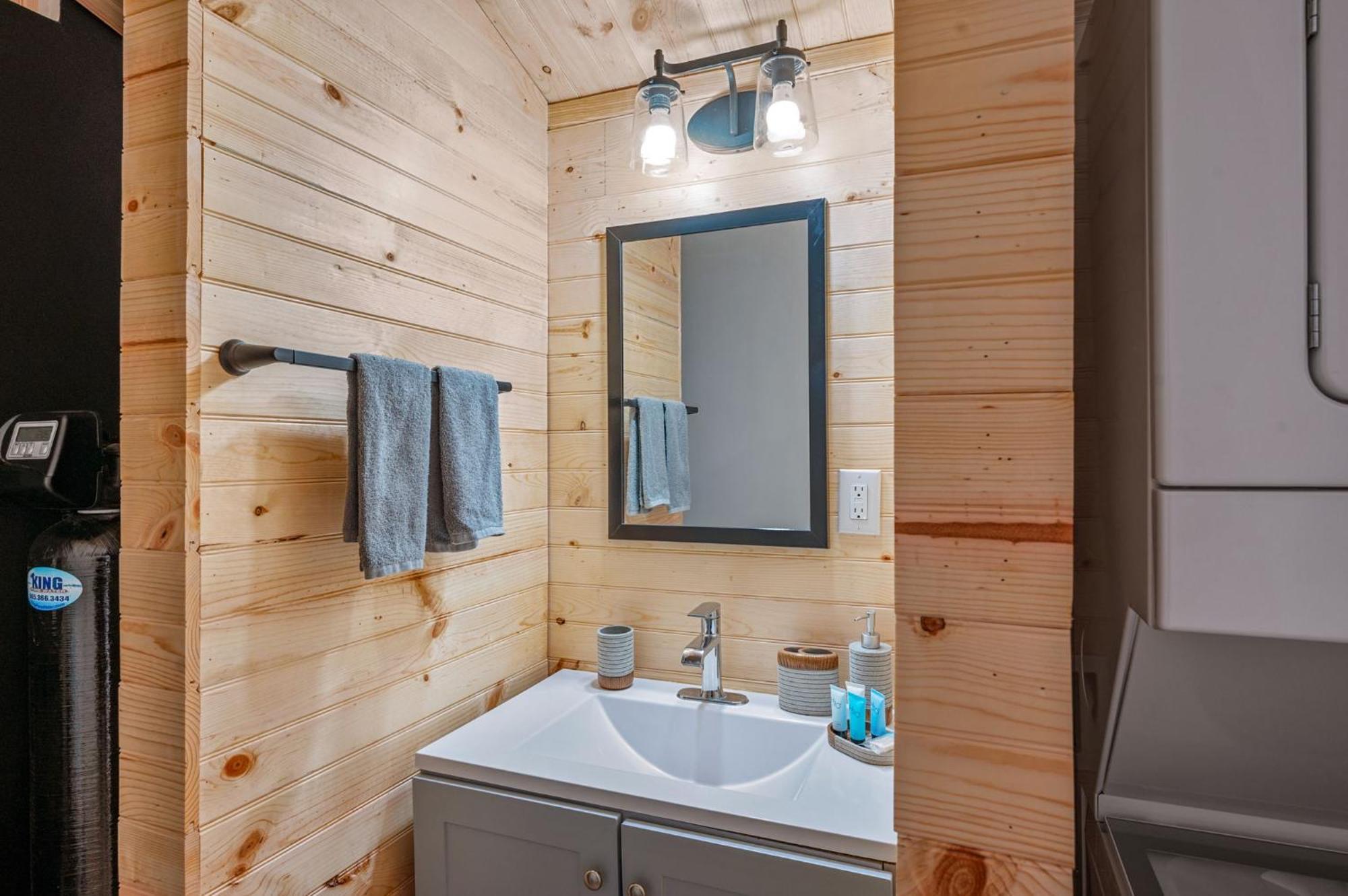 Cozy Cove Villa Сивиървил Екстериор снимка
